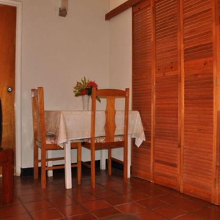 Carib Blue Apartments Oistins Kültér fotó