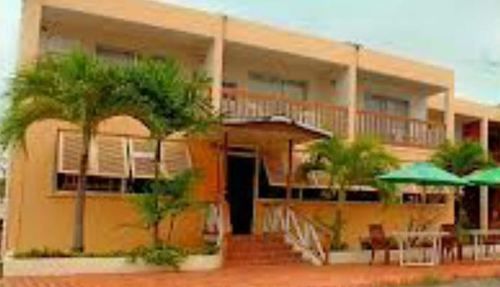 Carib Blue Apartments Oistins Kültér fotó