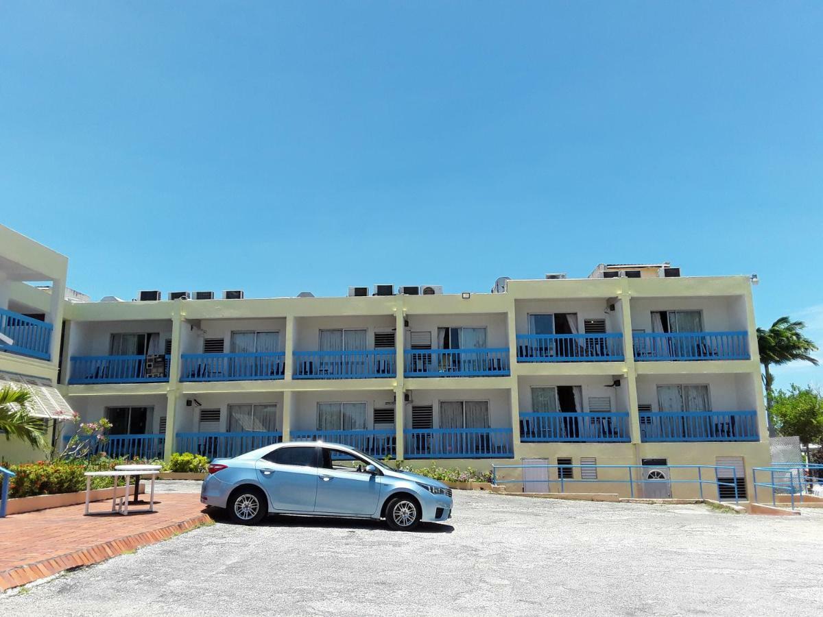 Carib Blue Apartments Oistins Kültér fotó
